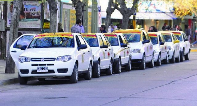 El 1 de diciembre podría aumentar la tarifa de taxi en San Juan