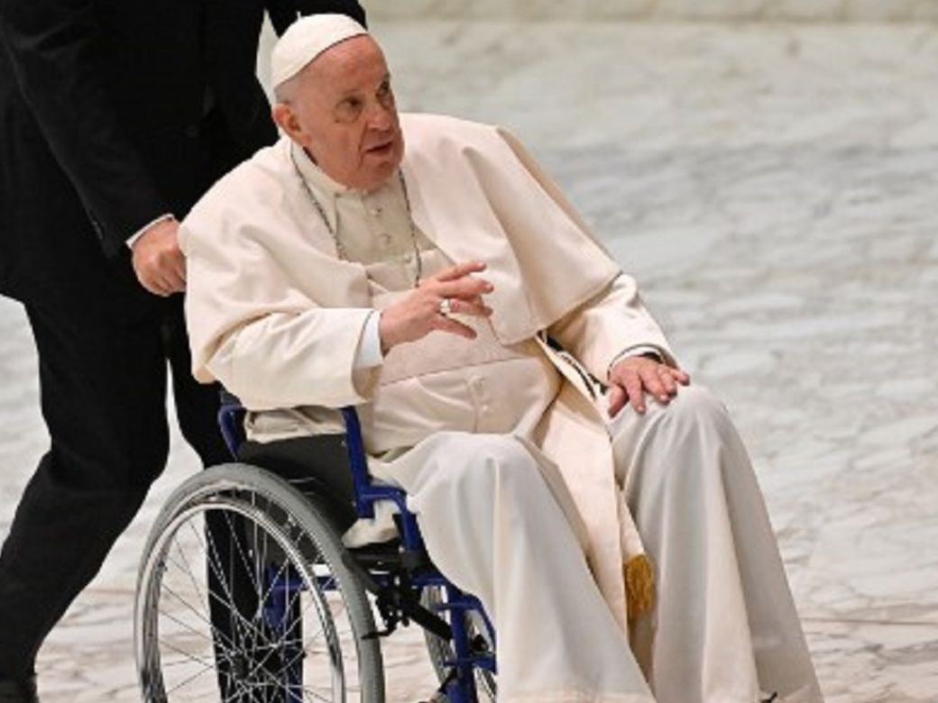 El Papa Franciso no descartó su posible renuncia: "No es una catastrofe"