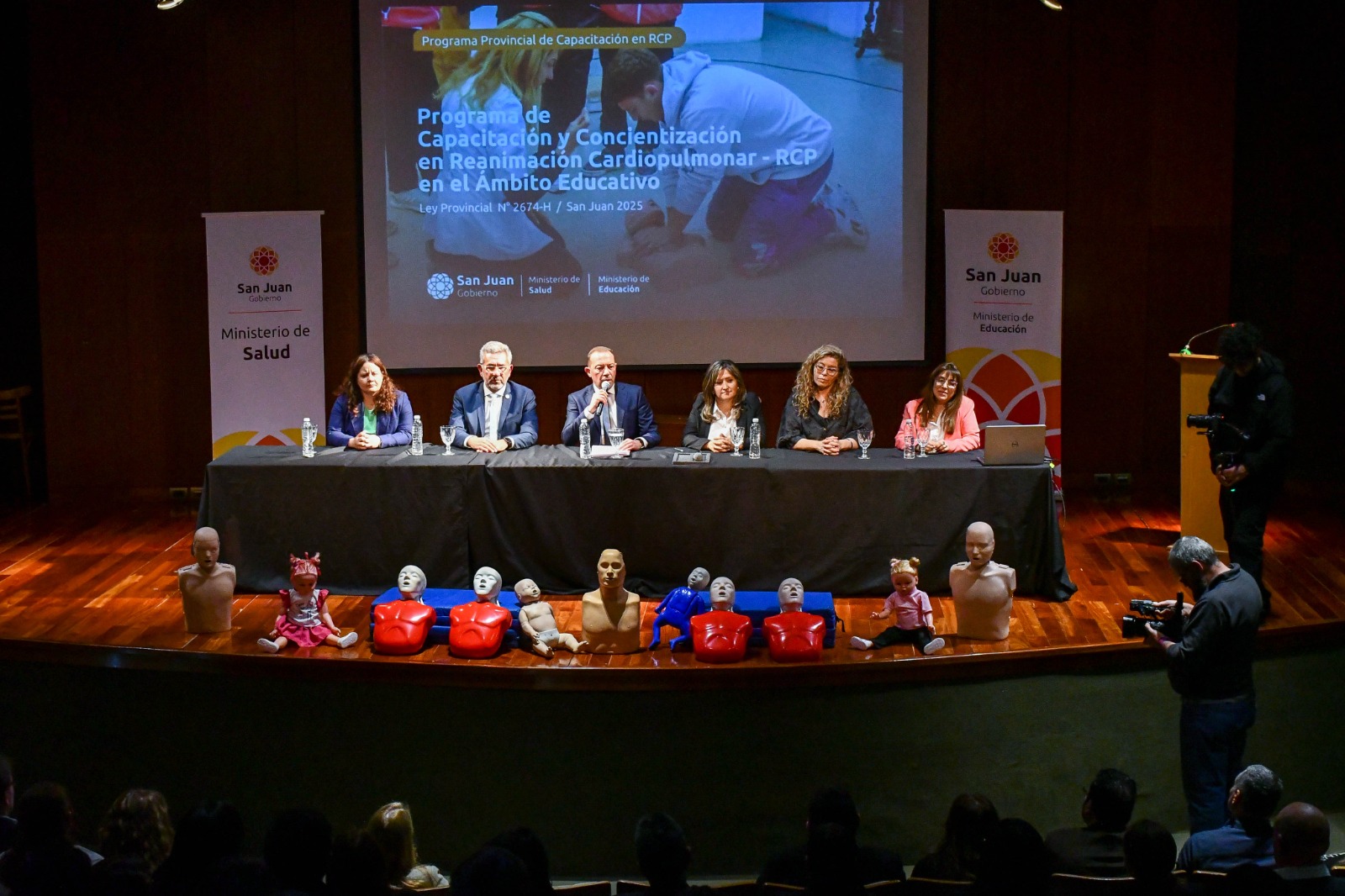 San Juan implementa la capacitación de RCP en las escuelas secundarias