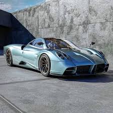 Un argentino fabricó un auto de 7 millones de euros y solo se venderán cinco unidades