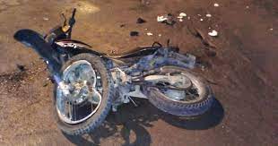 Un motociclista quedó grave tras chocar contra un auto en Zonda