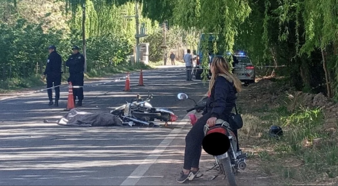 Un joven de 22 años falleció en Calingasta luego de chocar contra una retroexcavadora 