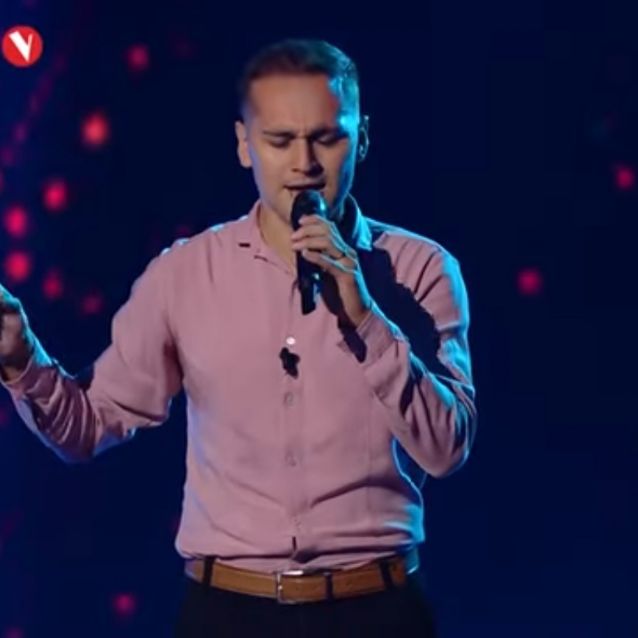 El sanjuanino Andrés Cantos ganó su primera batalla en La Voz Argentina