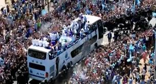 Para la historia: vuelta olímpica en helicóptero y más de 4 millones de hinchas celebraron con la Selección