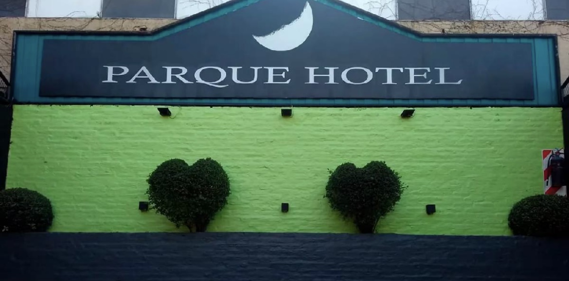 Hicieron un trÃo, se negaron a pagar el hotel alojamiento y terminaron detenidos