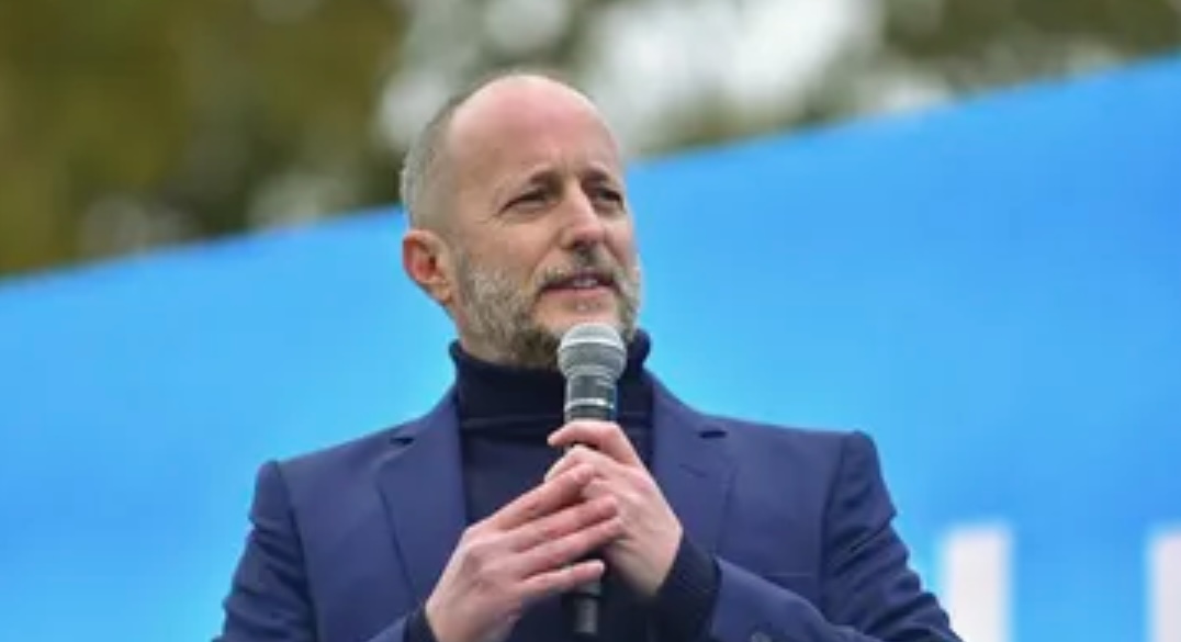 La Justicia allanará siete domicilios de Insaurralde, Jesica Cirio y Sofía Cleric