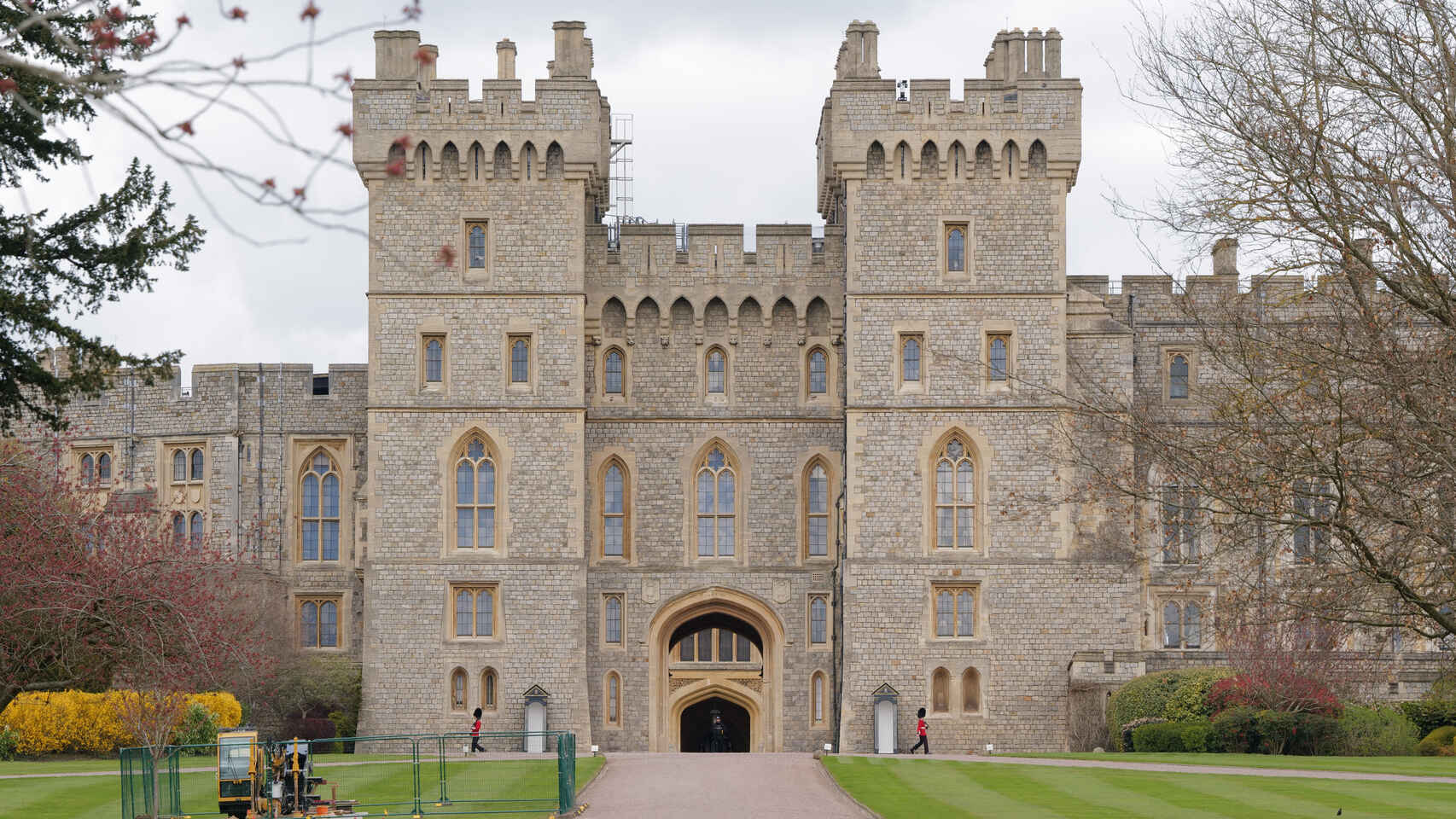 Un intruso armado irrumpió en el castillo de Windsor donde estaba Isabel II