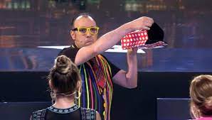 El mago español Arsenio Puro, semifinalista de "Got Talent", murió en pleno show