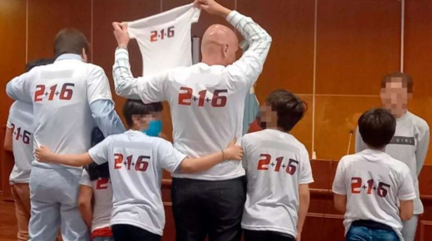 Una pareja cordobesa adoptó a seis hermanos salteños que no querían separarse: "Le habían pedido a Papá Noel tener una familia"