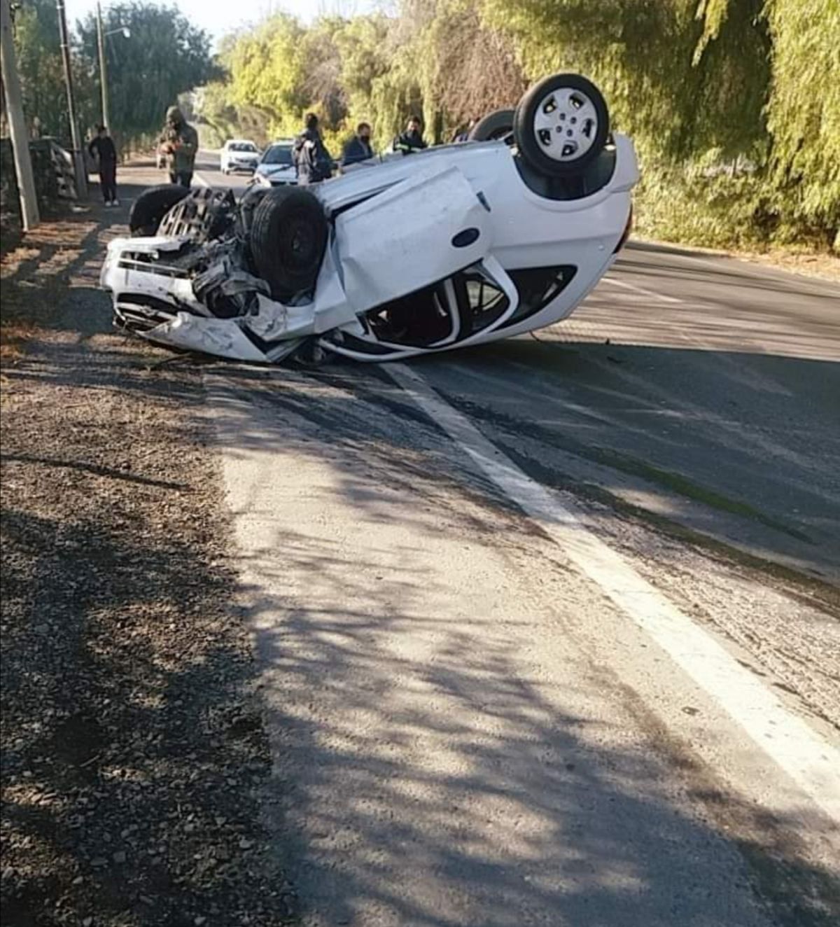 vuelco en Caucete: una mujer quedó atrapada