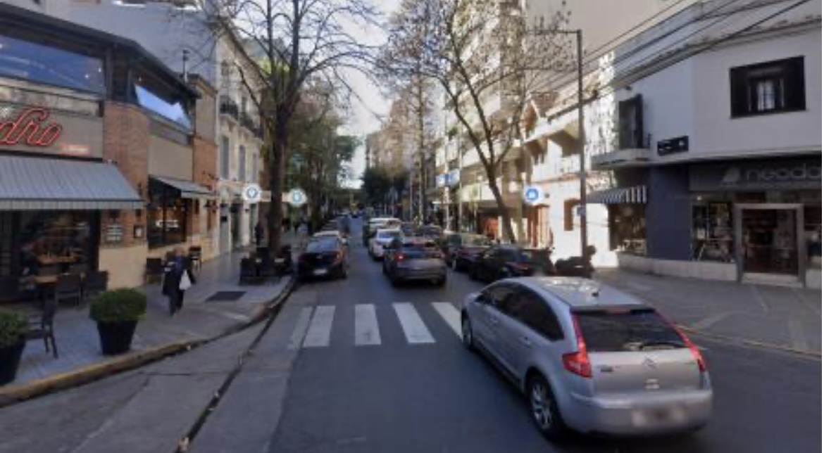 Un delincuente murió tras tirotearse con policías y robar a un diplomático turco