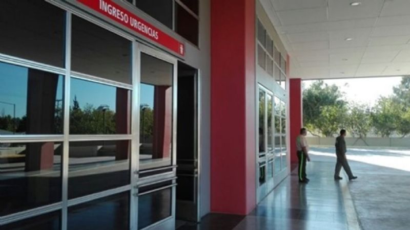 Murió cuando caminaba con su hijito