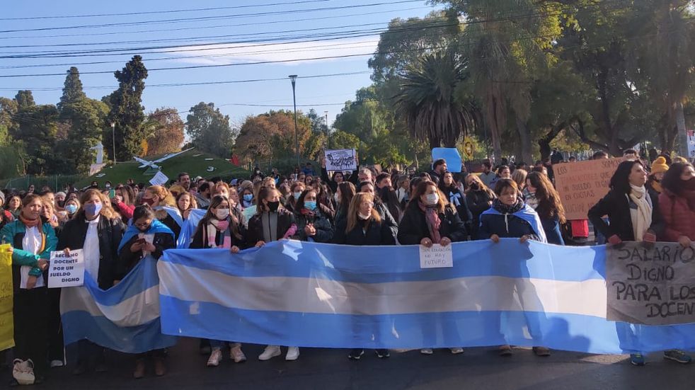 Autoconvocados reclamarán nuevamente éste martes por la tarde