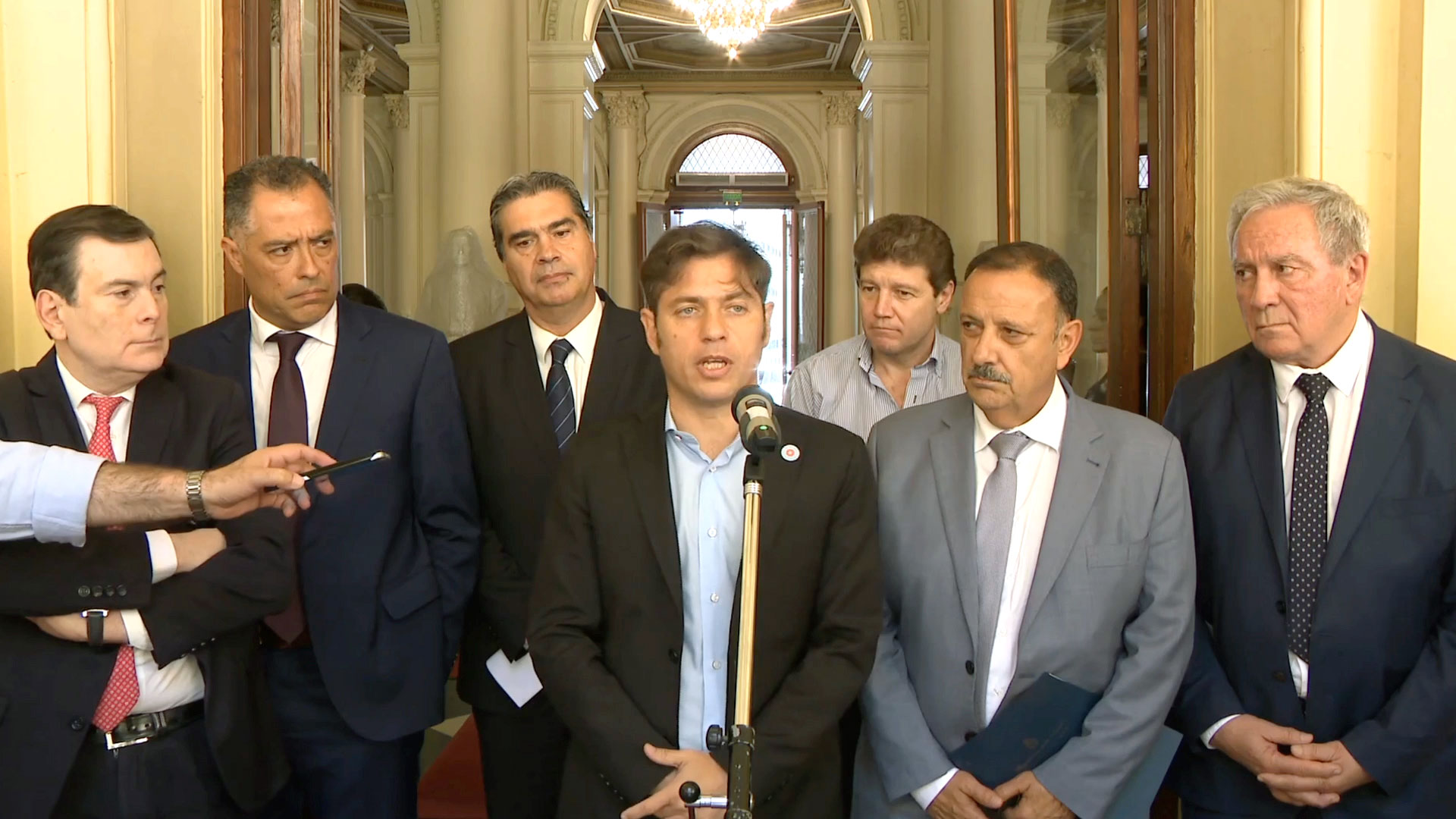 Uñac y otros gobernadores tomaron distancia y no irán contra la Corte