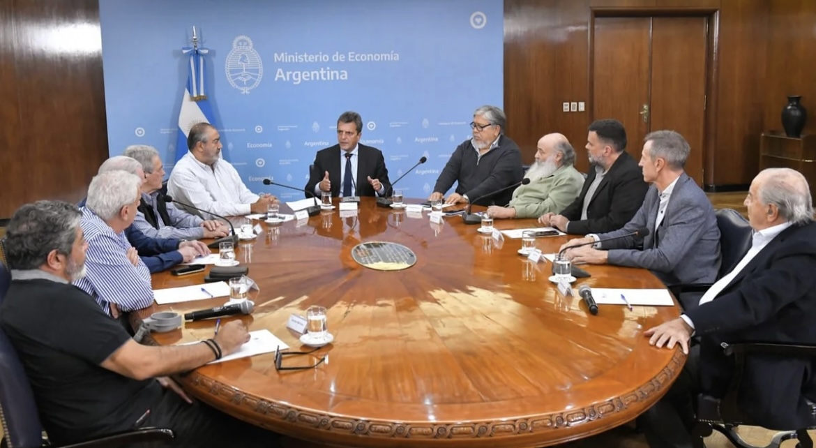 Massa convocará a un acuerdo de precios y salarios por 90 días para estabilizar la economía