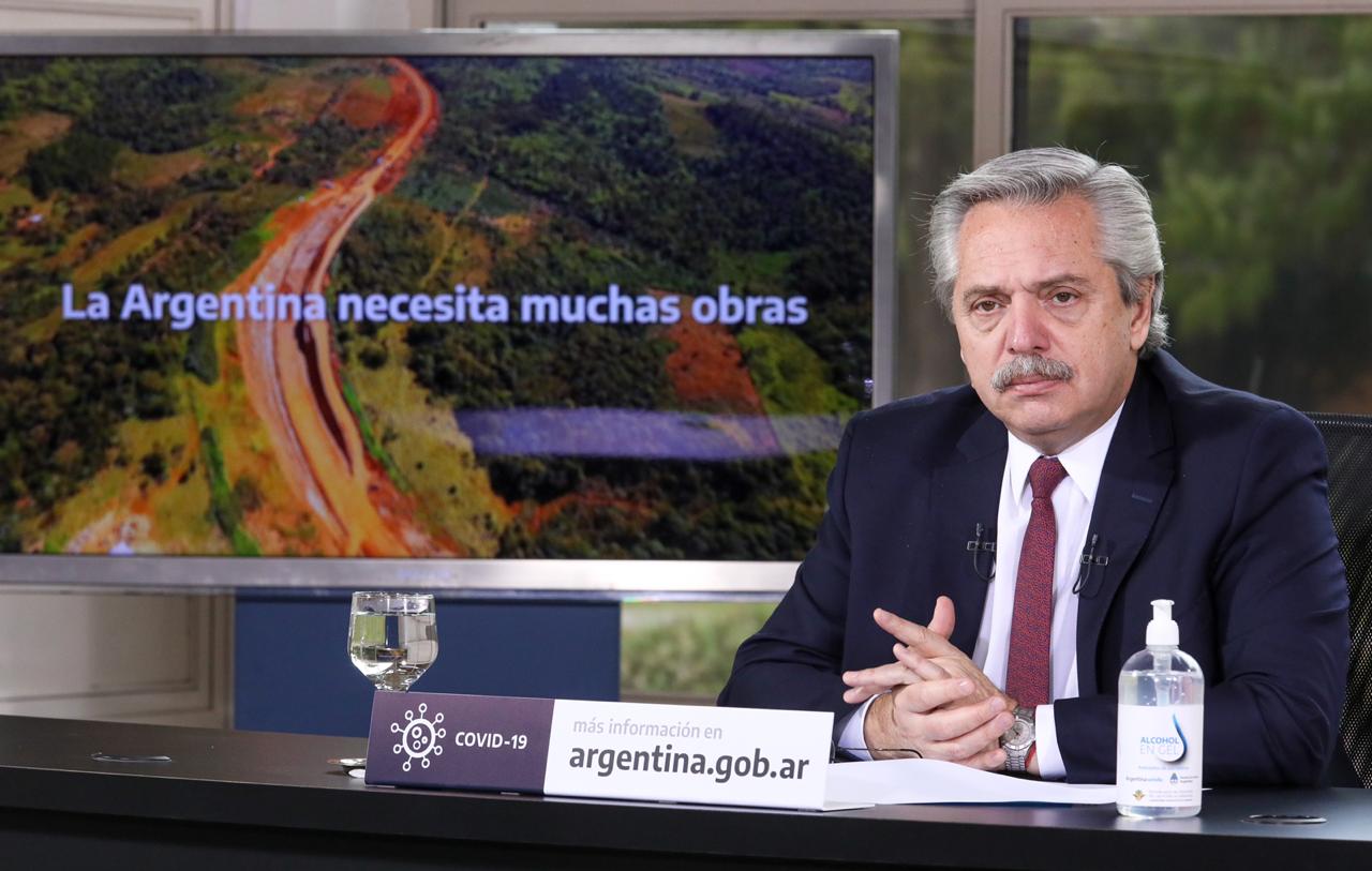 Fernández: "Sé que hay que ajustar pero no será a costa de parar la obra pública"