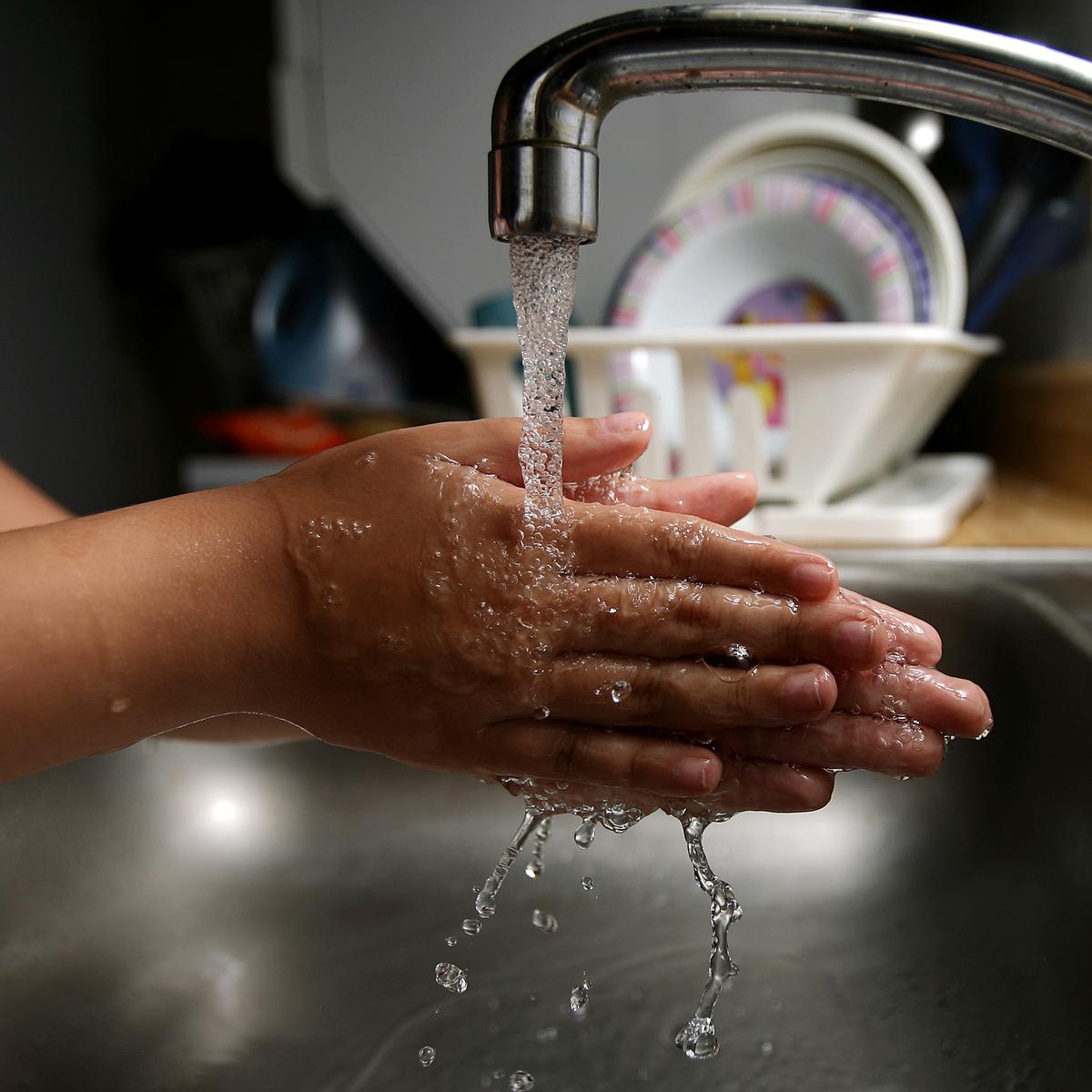 Aumentaron los servicios de OSSE: pagarán 21% más los usuarios con agua potable y cloacas