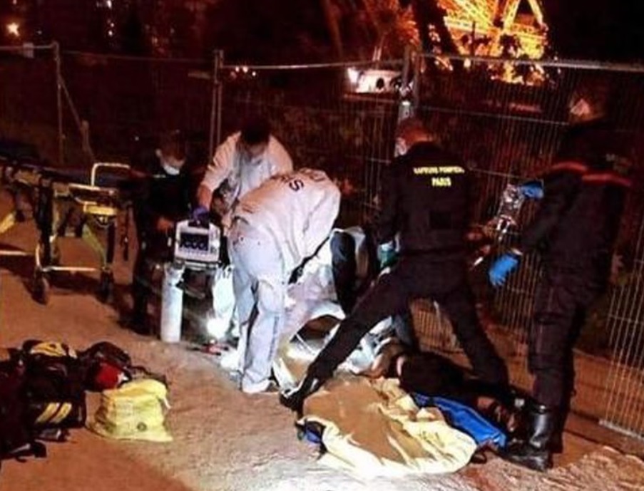 Dos mujeres musulmanas fueron apuñaladas frente a la Torre Eiffel