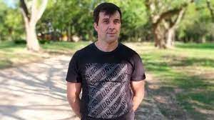 Tiene 41 años y lo acusan de drogar y matar a su madre, hermano e hija