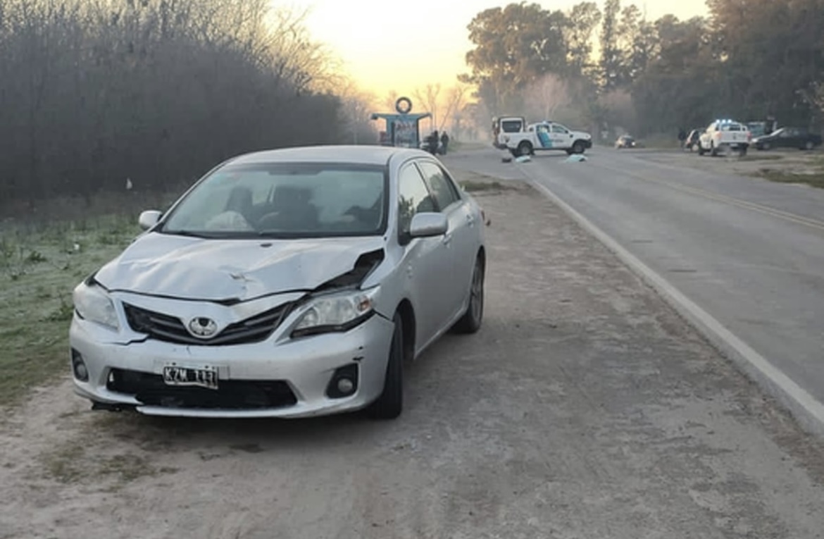 Madre e hija fueron atropelladas mientras esperaban el colectivo en la ruta 11: murieron en el acto