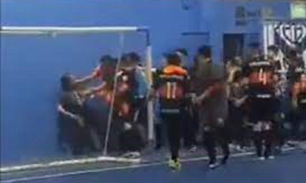 Un espectador apuñaló a un jugador durante un partido de futsal