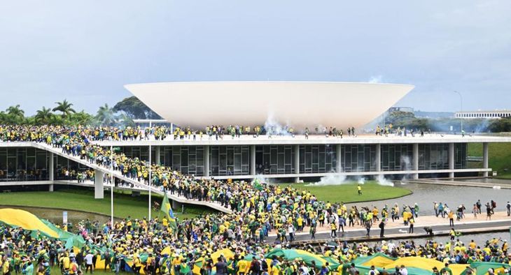 Violencia en Brasil: bolsonaristas invadieron el Congreso, la Corte y el Palacio del Planalto