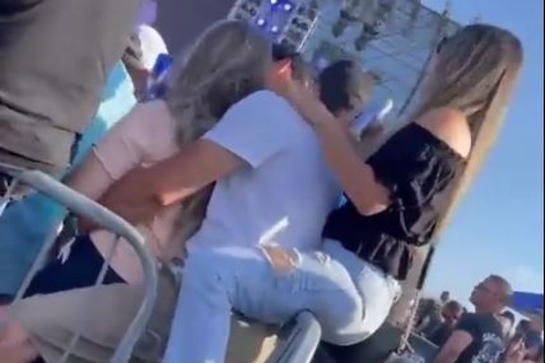 Nuevo viral: lo enganchó engañando a su novia con su suegra ¡En un concierto!