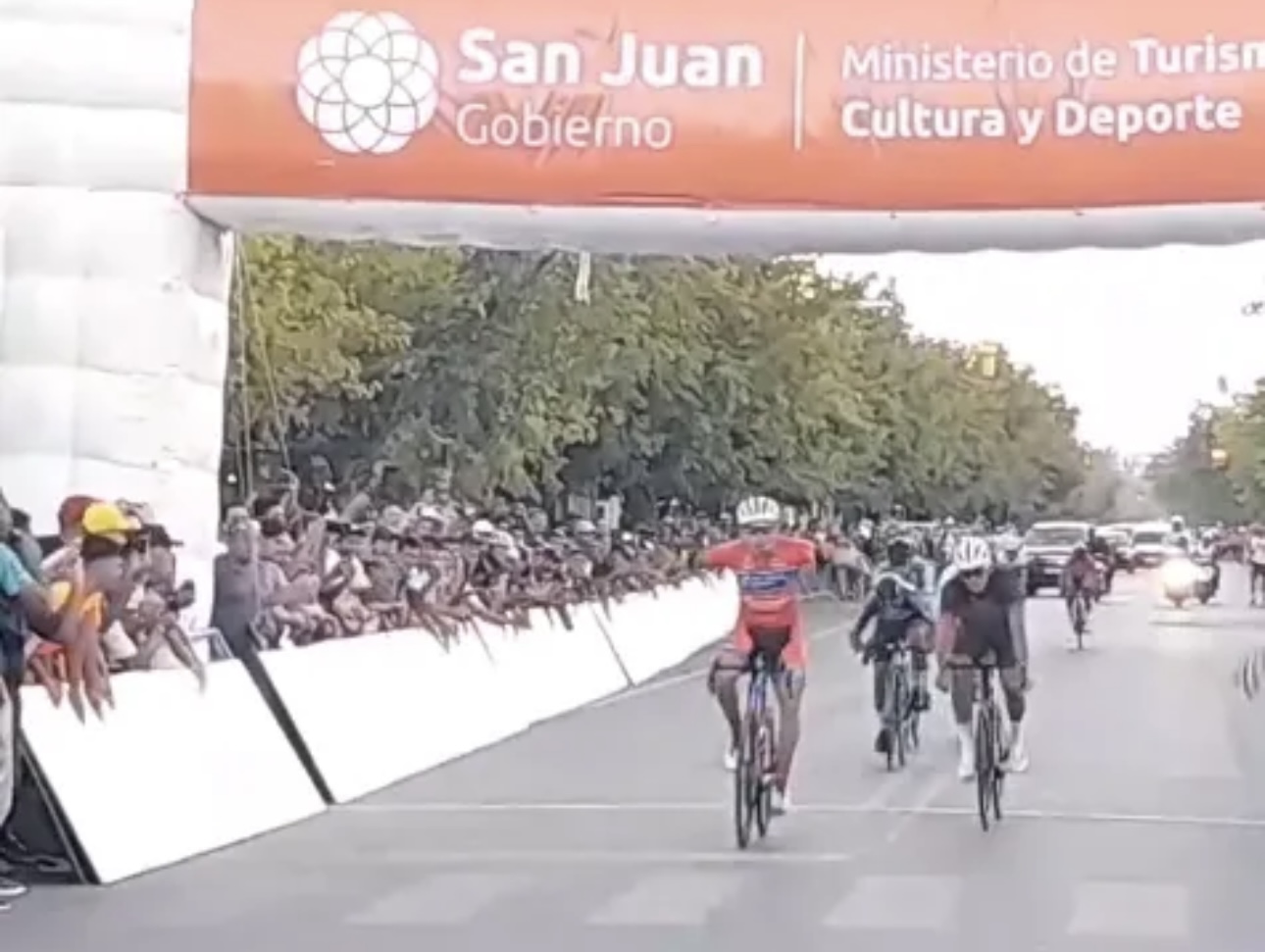 En un final apasionante Alan Ramírez de Chimbas Te Quiero se quedó con la Doble Difunta Correa