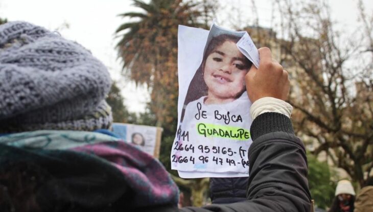 Guadalupe no aparece y ahora allanan las casas de propios padres