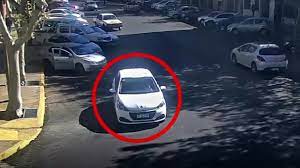 Video: recuperaron un auto robado en Capital por las cámaras del CISEM