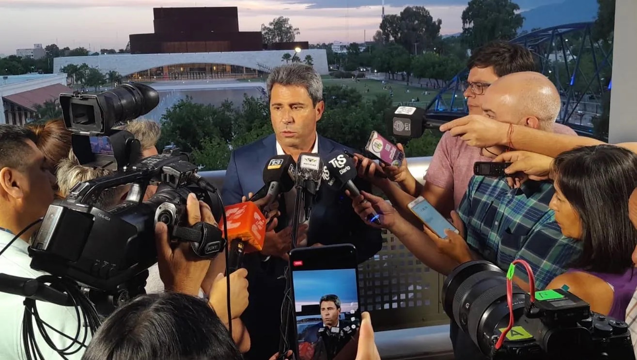 Uñac irá por un nuevo mandato: "He decidido presentarme el 14 de Mayo"