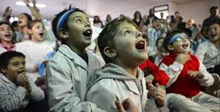 Gobierno propondrá que alumnos puedan ver el Mundial en las aulas