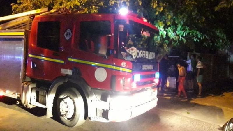 Un nene jugaba con un encendedor y prendió fuego su casa