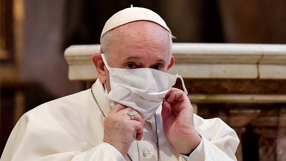 El Papa fue hisopado por contactos estrechos con coronavirus