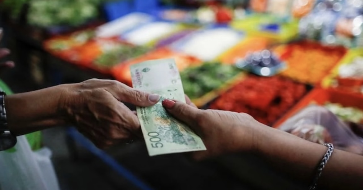 La inflación de septiembre fue de 12,7% y acumuló 138% en los últimos doce meses