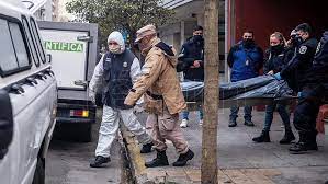 Aparecieron muertas tres jóvenes en un departamento y creen que se intoxicaron