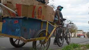 Una familia de cuatro integrantes necesitó en julio $111.298 para no ser pobre