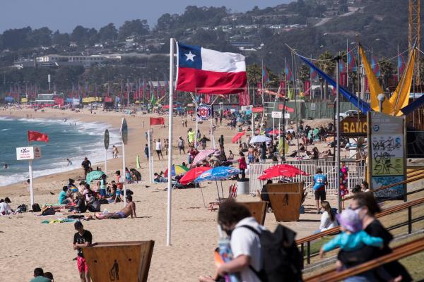 Chile analiza reabrir pasos fronterizos y aeropuertos