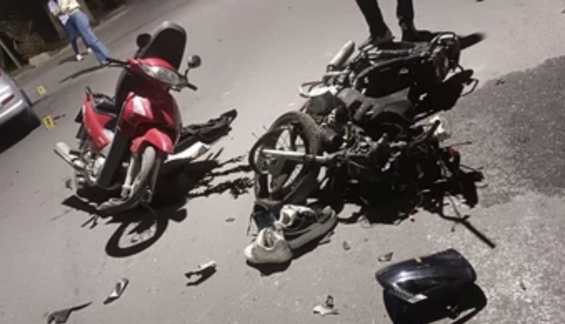 Triple choque en Rawson: dos adolescentes están en Terapia Intensiva tras un violento accidente