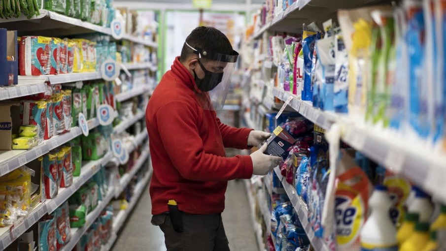 Labraron infracciones a supermercados en San Juan por diferencia de precio en góndola y caja