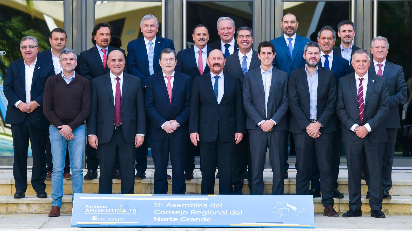 Los gobernadores temen un parate masivo de las obras y se acercan al Presidente para garantizarse los fondos