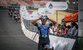 En un infartante final Emiliano Ibarra se quedó con la primera etapa del Giro del Sol