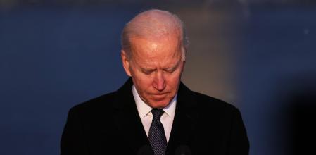 Biden prometió ayuda a las familias de las víctimas del derrumbe en Miami
