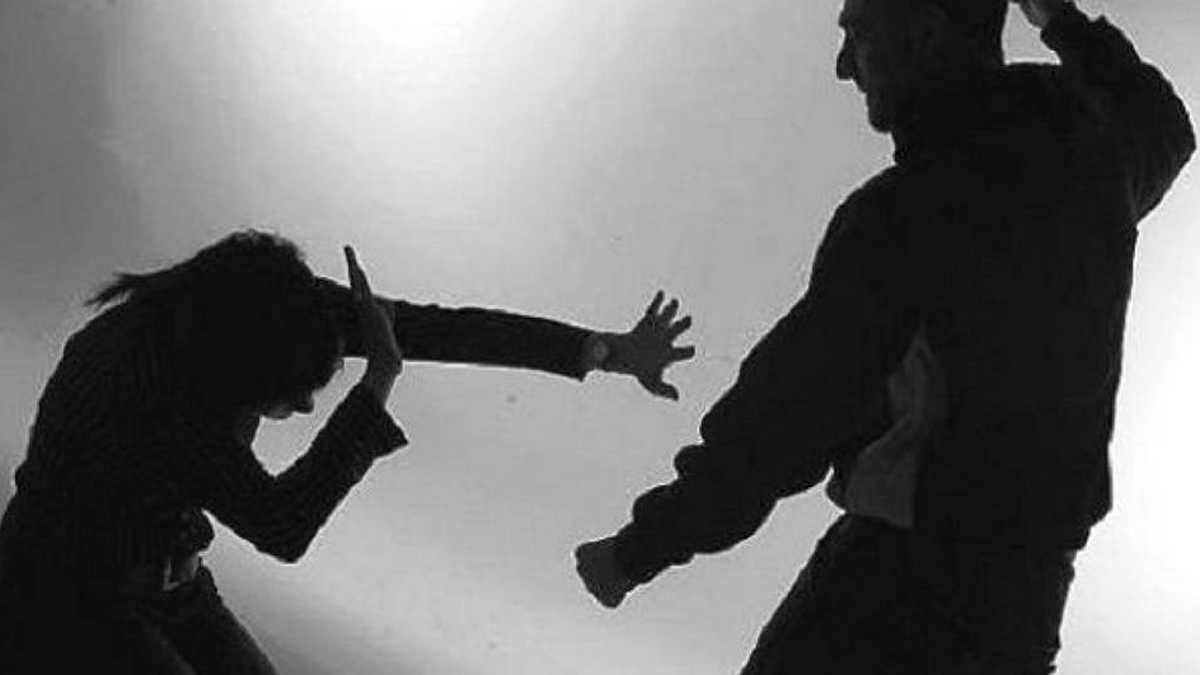 Terror en Noche Buena: una mujer fue agredida por su marido y sus dos cuñados