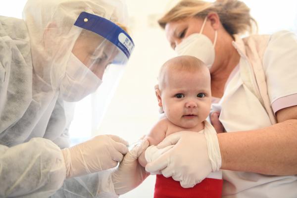 Salud tiene gran expectativa por la vacunación a bebés contra el COVID