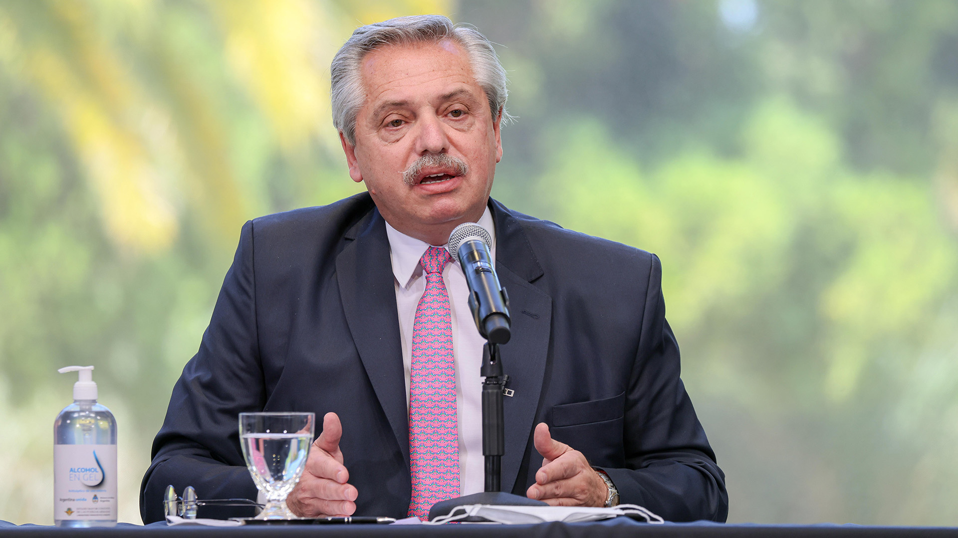 Alberto Fernández busca subir las retenciones y quiere el apoyo de legisladores
