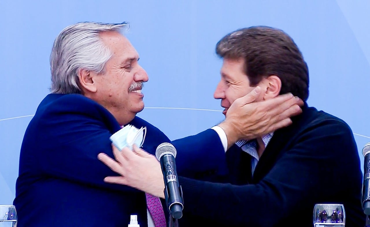 El gobernador de Tierra del Fuego "contuvo" a 4000 militantes con plantas permanentes