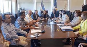 Pasaron las elecciones y los gremios estatales esperan por las paritarias 