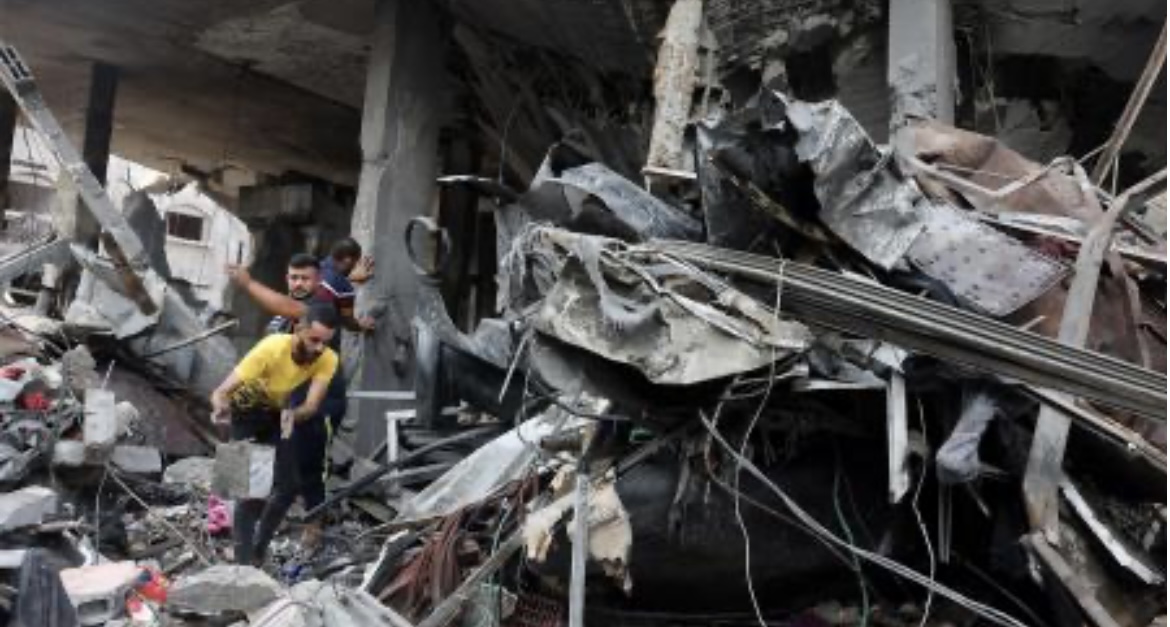 Ingresaron a Gaza 33 camiones de ayuda con agua, alimento y suministros médicos