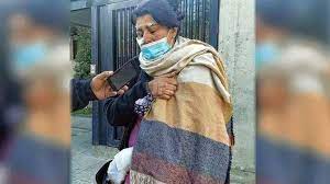 Abusaron de su hijo, los denunció y la prendieron fuego con nafta